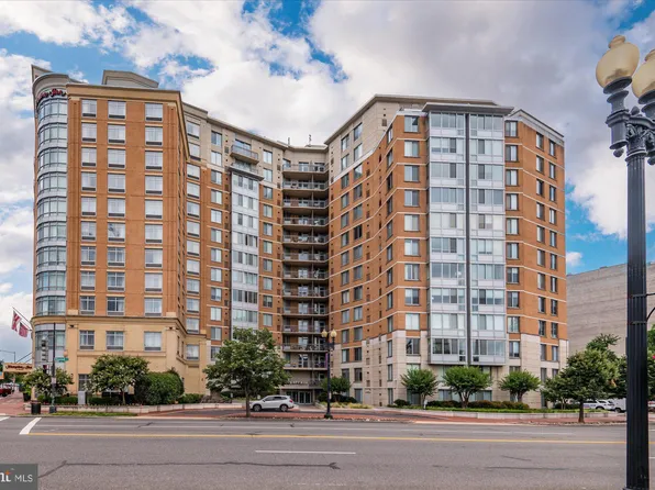 555 Massachusetts Ave NW APT 217, Washington, DC 20001