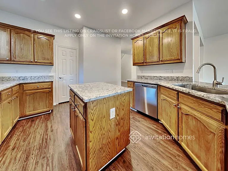 2713 Lynx Ln — Photo 8
