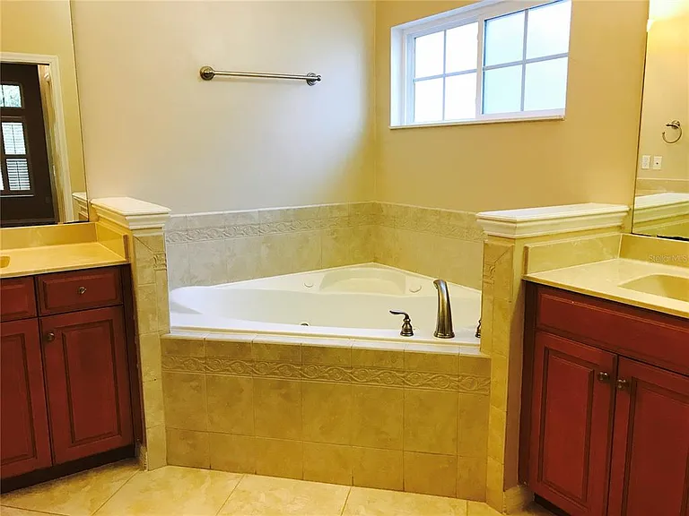 3609 SW 72nd Way — Photo 6