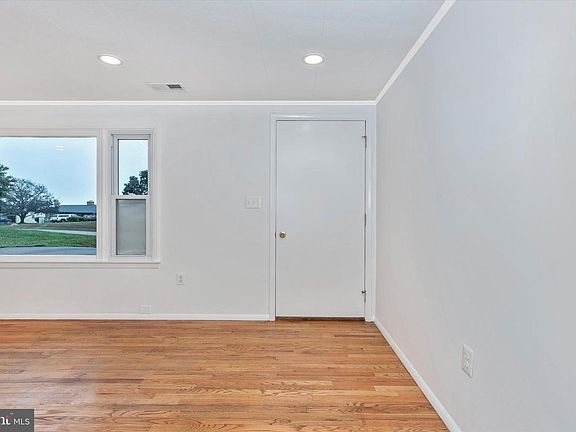 2nd image of 12513 Lee Hill Dr