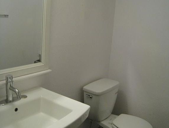 5th image of 3203 Carlisle St #141