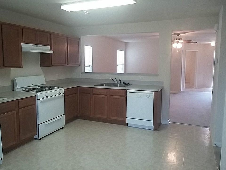 1st image of 21615 Mossey Pines Ct