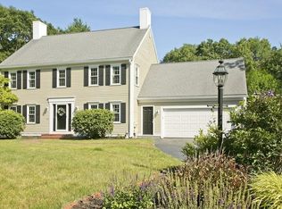 32 Hunt Farm Dr, Duxbury, MA 02332