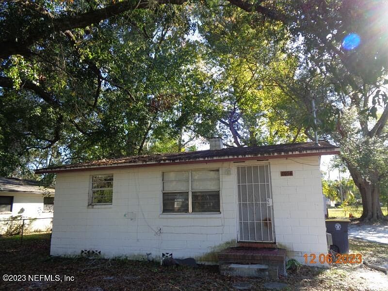 1st image of 7054 MATTHEW Street