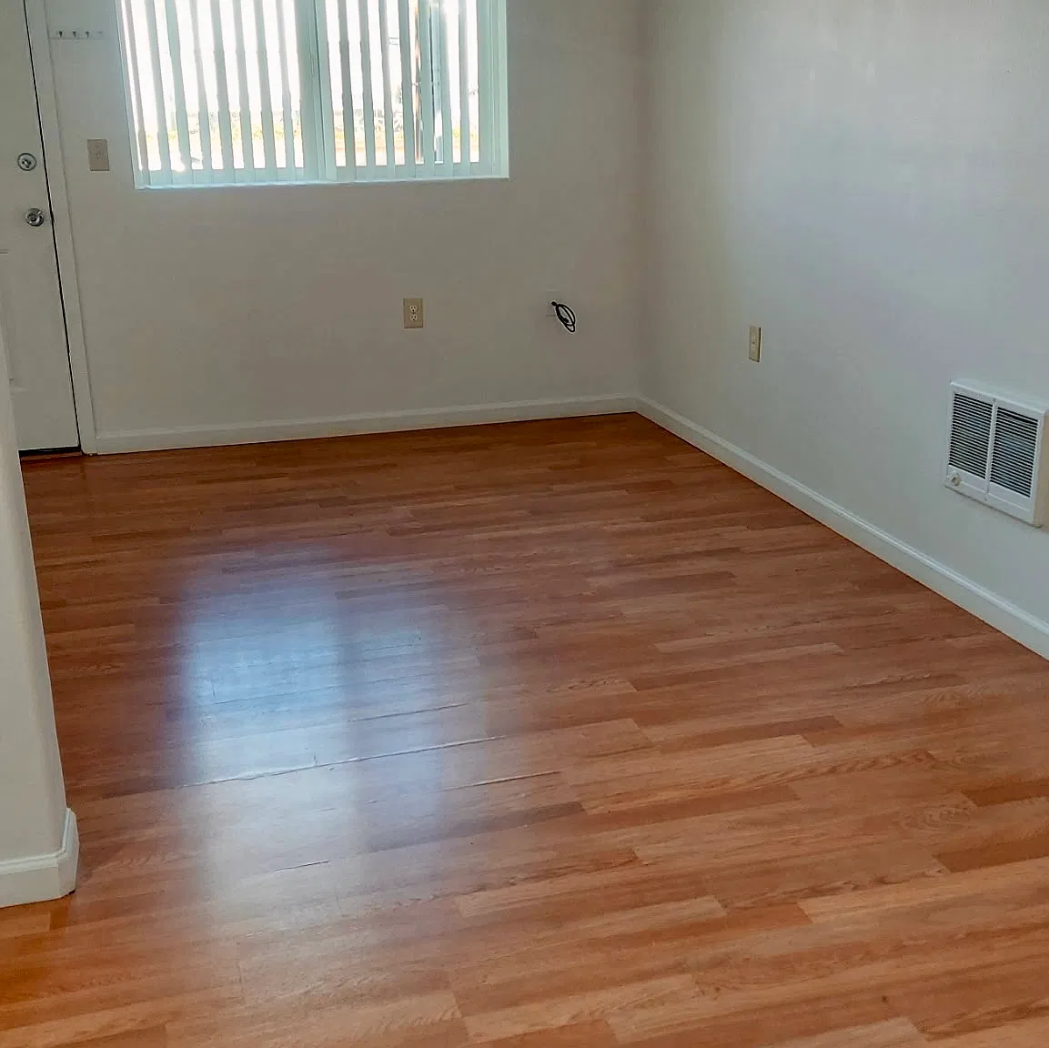Studio, 500 sqft, $995 — Photo 4