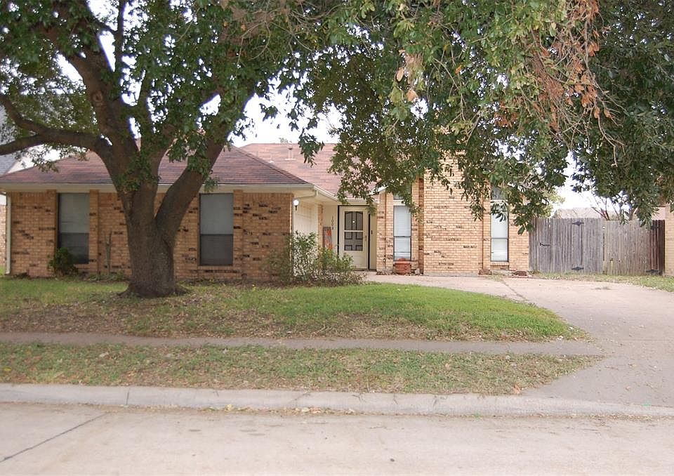 1st image of 1008 Savannah Dr