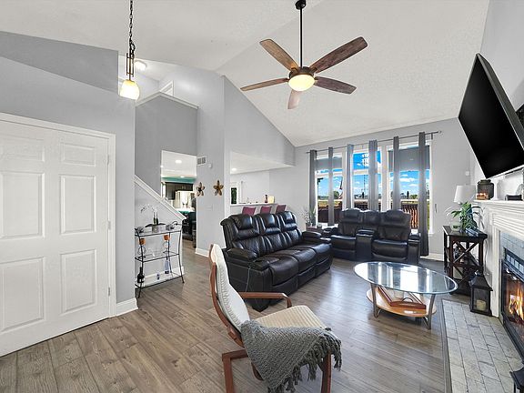 5th image of 2125 Victoria Lakes Ct