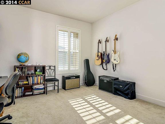 4th image of 1186 Santa Lucia Dr