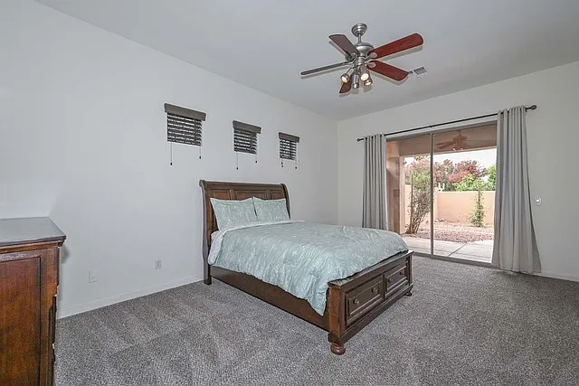2210 E Branham Ln — Photo 17