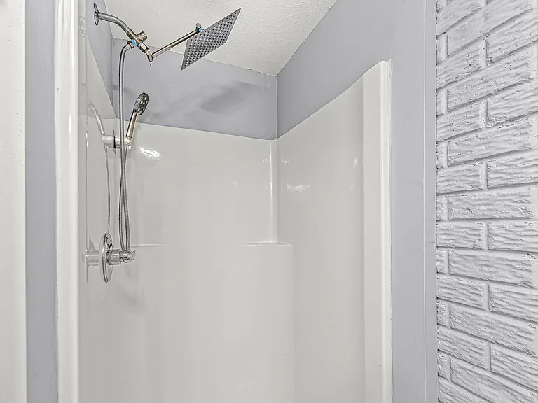 2046 Ruckle St — Photo 51