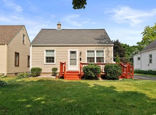 1110 S 120th St, West Allis, WI 53214