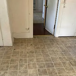 206 Section Ave — Photo 3