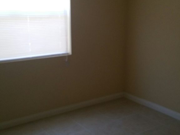 3rd image of 11914 Wilmington Ave APT B