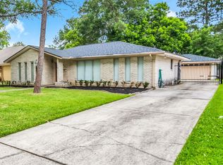 1715 Capstan Rd, Houston, TX 77062