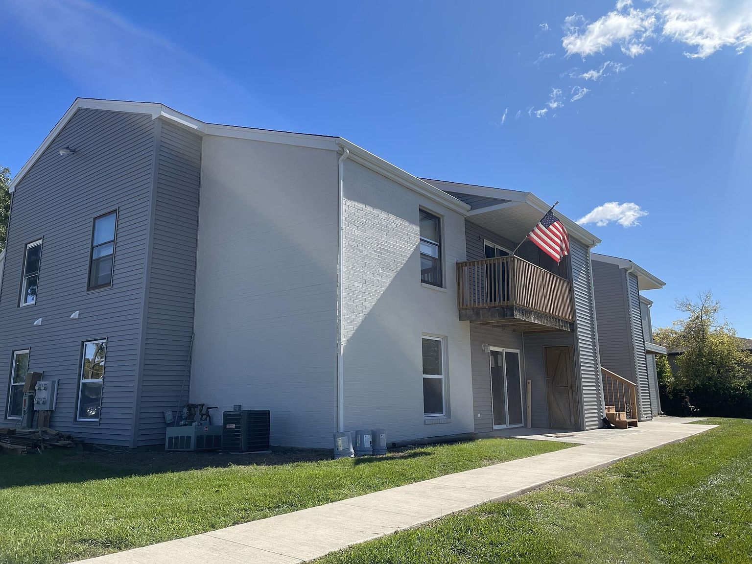 762 Main St, Antioch, IL 60002 Zillow