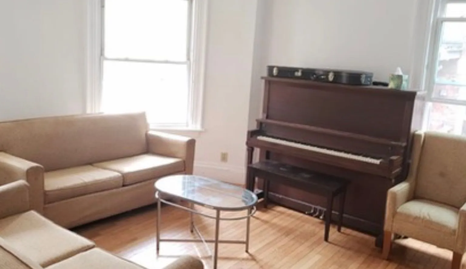 18 Verndale St #1A Brookline MA 02446 — Photo 1
