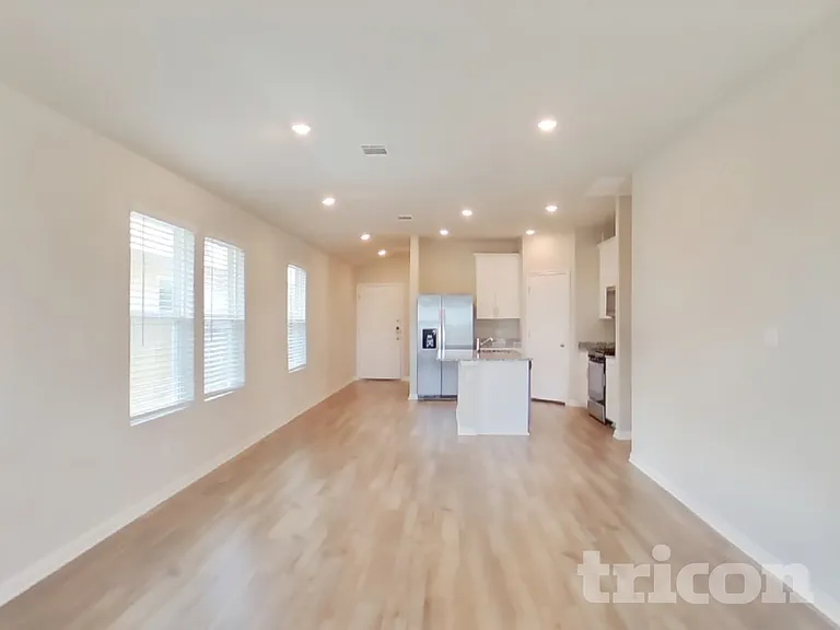 3505 Gooseneck Ln — Photo 3