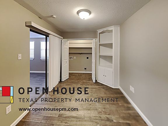 3rd image of 2404 Windchase Dr