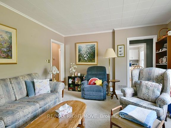 5th image of 430 Gill St