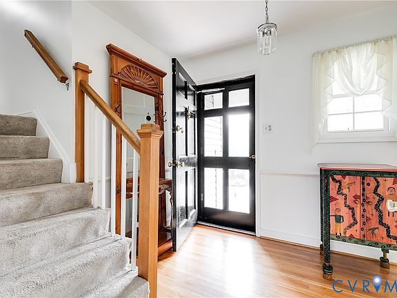 3rd image of 1511 Westshire Ln