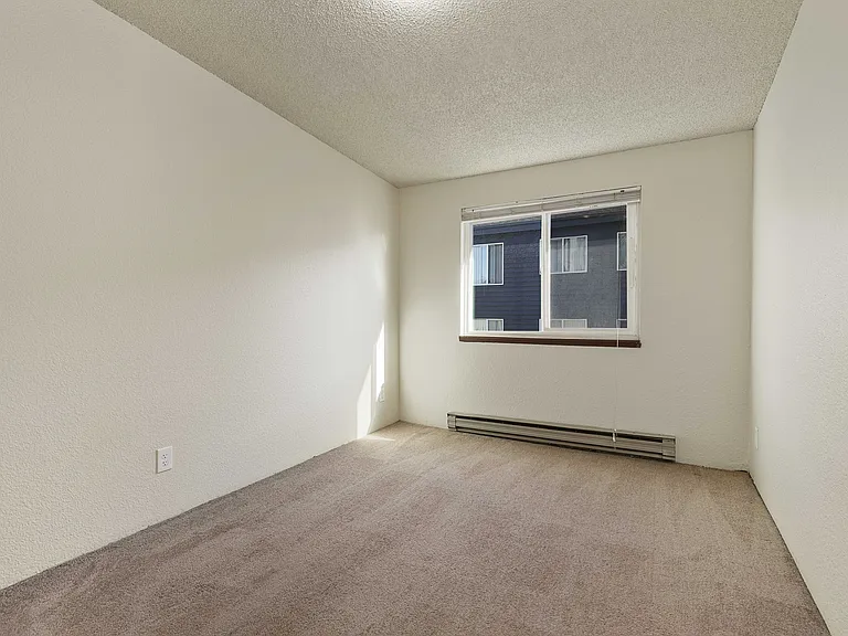 Badger & Blue Lake Apartments — Photo 22
