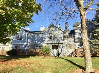 607 Fieldstone Ct, Colchester, CT 06415