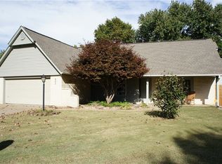 803 S La Rouge Ct, Rogers, AR 72758