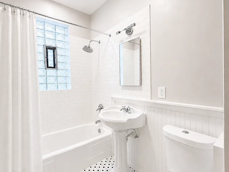 2036 N Sawyer Ave #1 — Photo 11