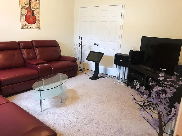 906 Saint Martins Loop — Photo 28