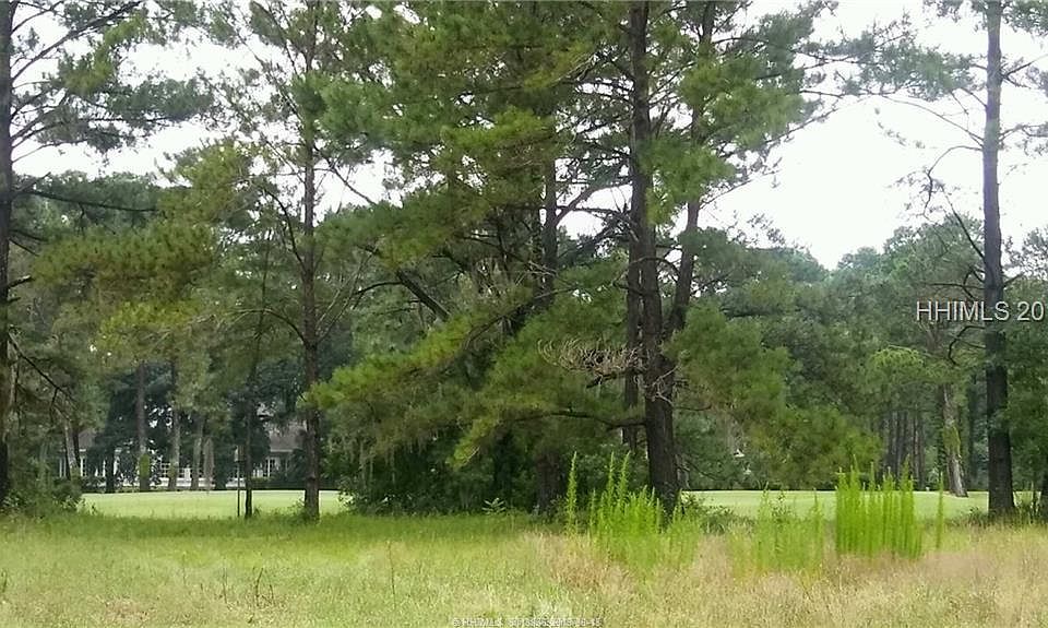 2nd image of 4 Spring Hill Ln