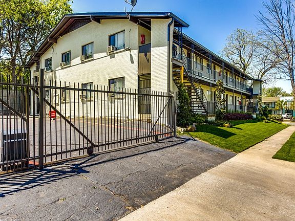 2nd image of 5722 Gaston Ave APT G