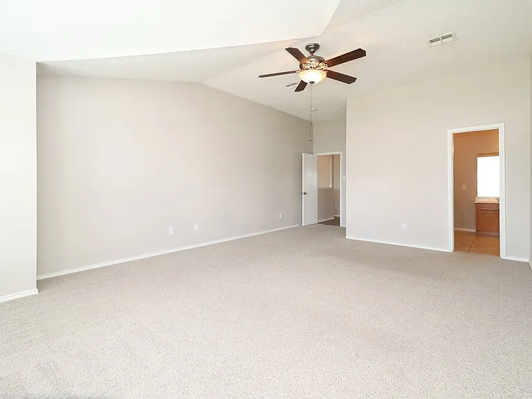 4668 Cool Ridge Ct — Photo 12