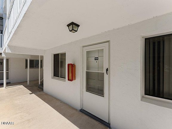 5th image of 405 N Halifax Ave #1050