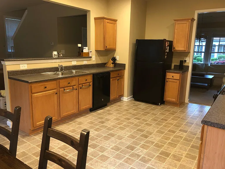 3901 Portland Trail Dr — Photo 12