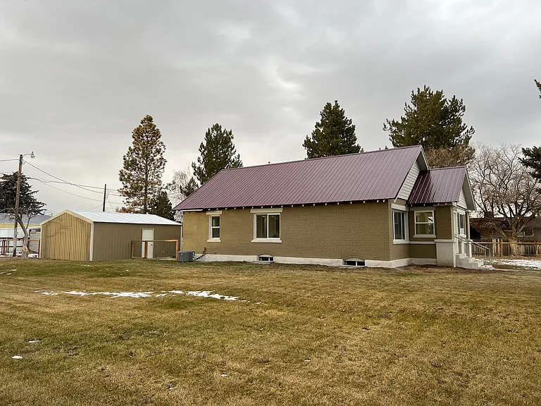 2918 Hiland Ave — Photo 2