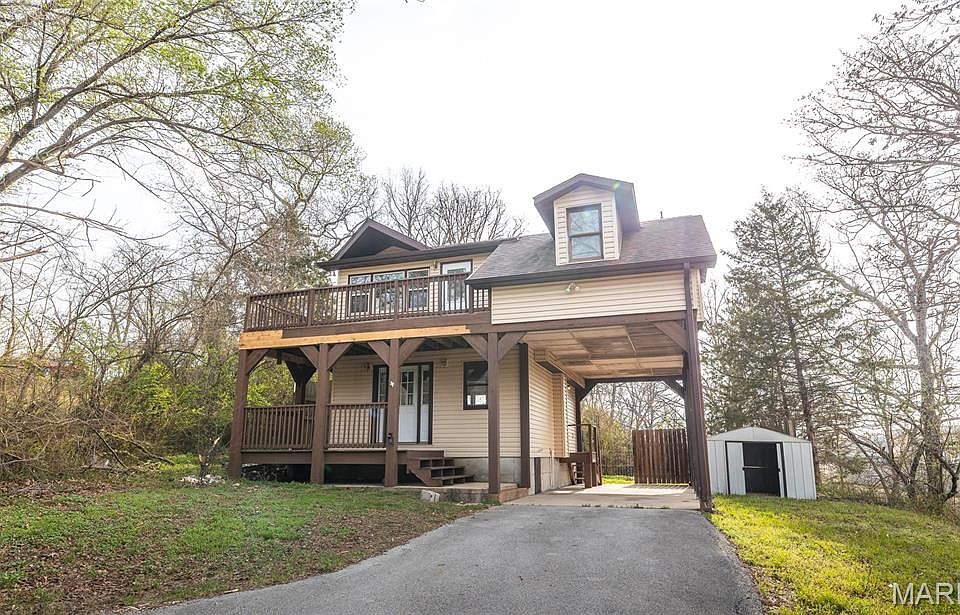 1st image of 100 Oakridge Dr
