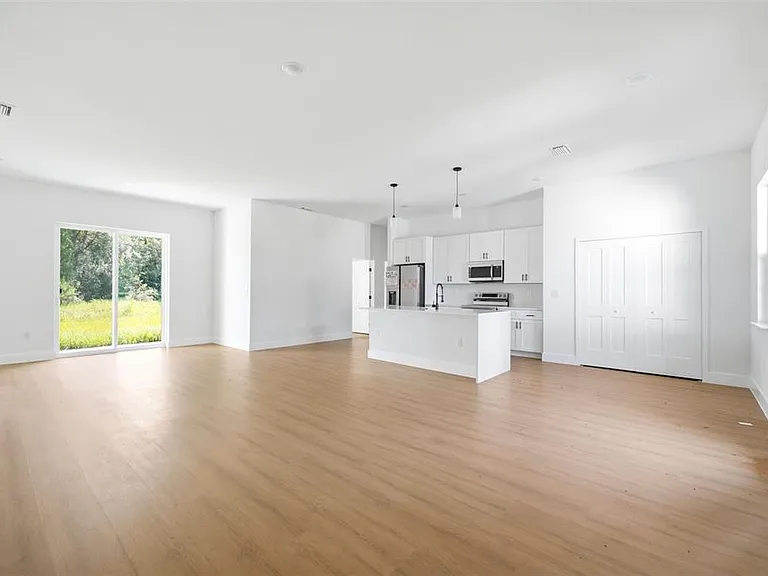 16835 SW 17th Ter — Photo 12