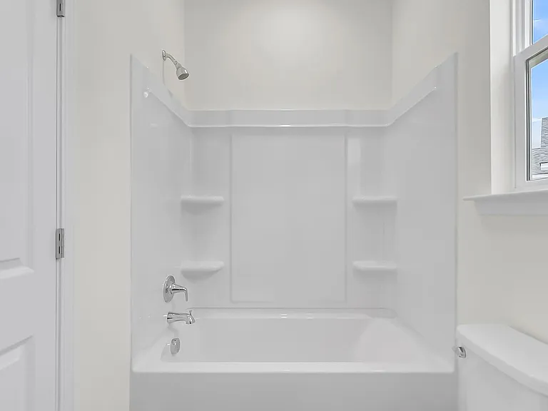 335 Chapman Cir — Photo 25