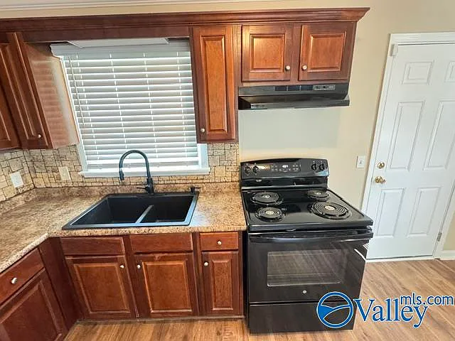 2849 Greenside Dr NW — Photo 11