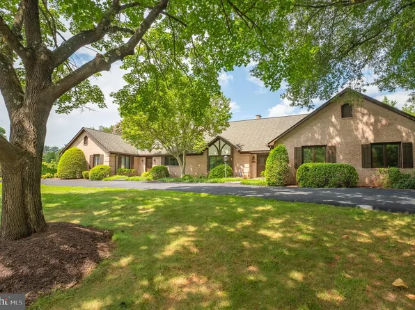 11301 Crossing Glen Ct, Potomac, MD 20854