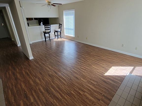 3rd image of 1500 Olympia Way #9
