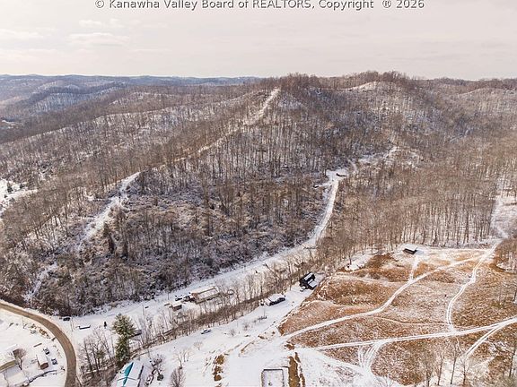 5th image of 25 Veranda Ln