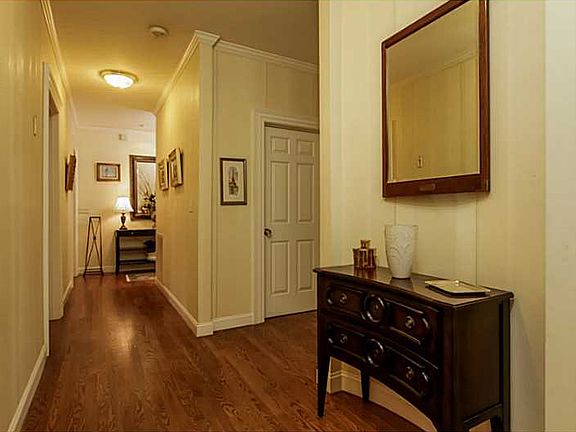 4th image of 157 Waterman St #24