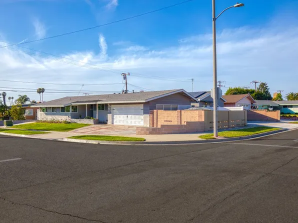 10511 Dewey Dr, Garden Grove, CA 92840