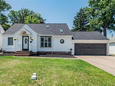 6402 Westminster Dr, Parma, OH, 44129