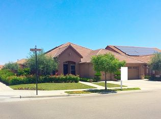 1985 N Pamela Ave, Clovis, CA 93619
