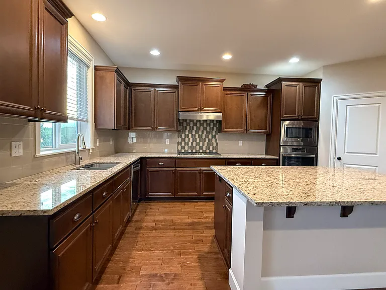 17495 NW Woodrush Way — Photo 8