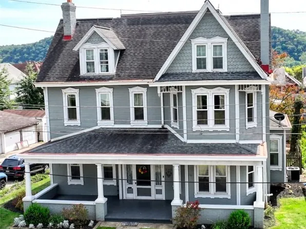 332 E 10th Ave, Tarentum, PA 15084