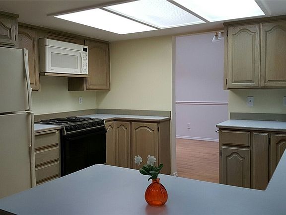 3rd image of 4103 Teakwood Ct SE