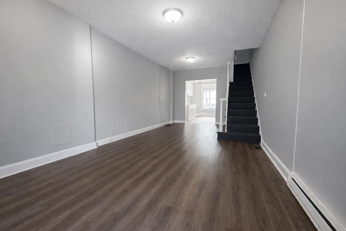 Building Photo - 514 N Curley St